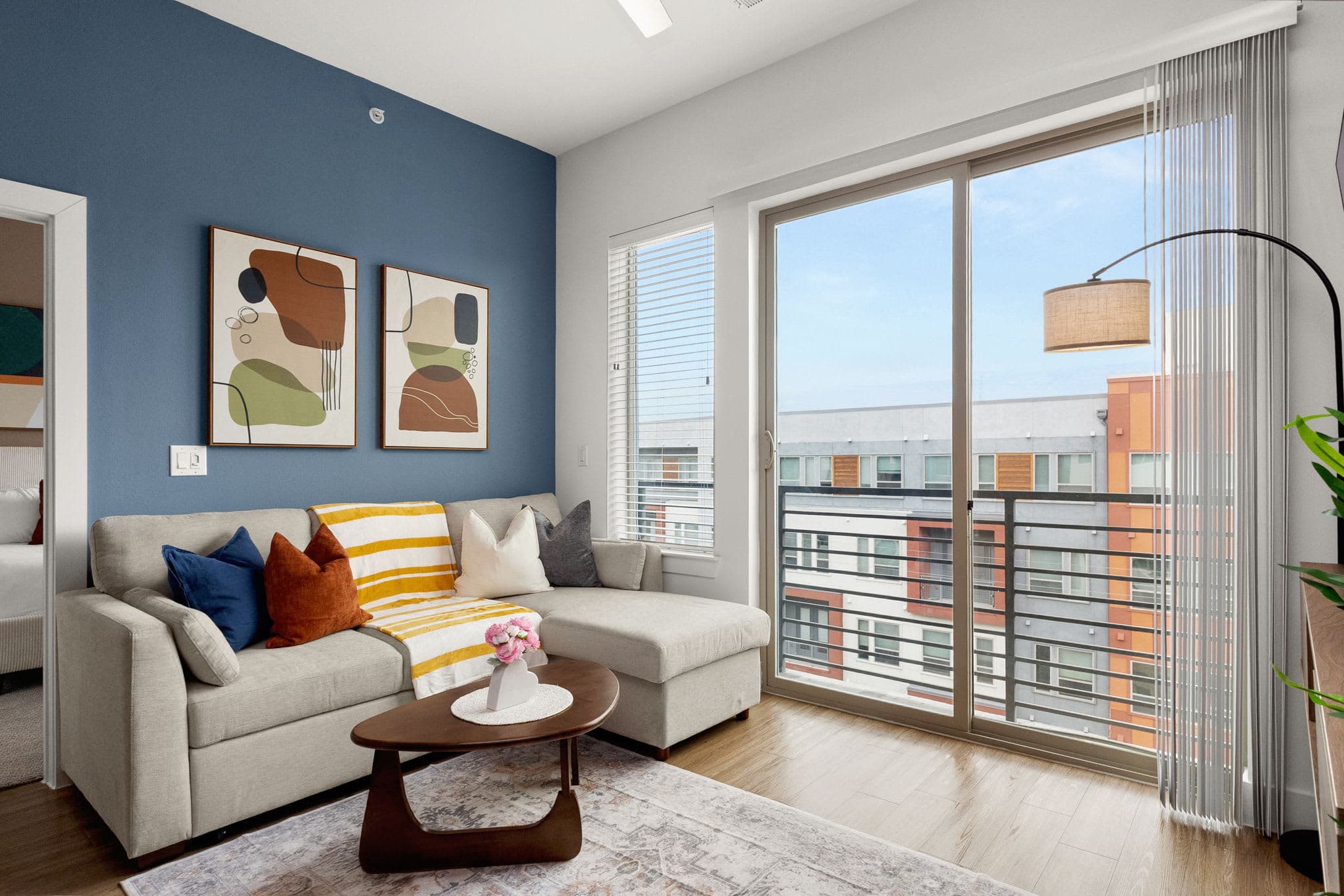 Central Flat: Pool|Free Parking|Walk to Riverwalk